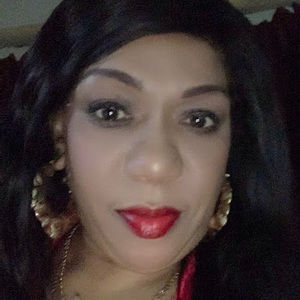 Meet your Posher, Molly